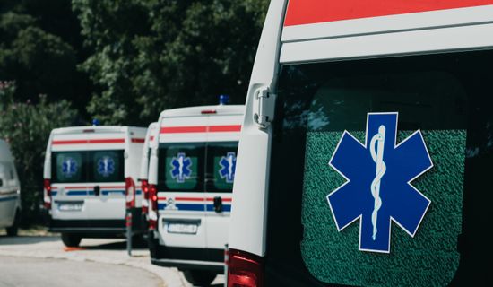 绥滨救护车转运病人过路高速收费吗?